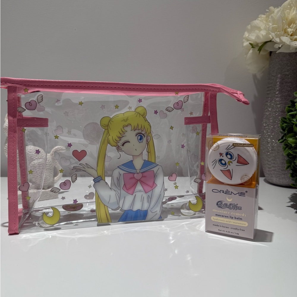 Sailor Moon cosmetic bag & lip balm from crème peach strawberry